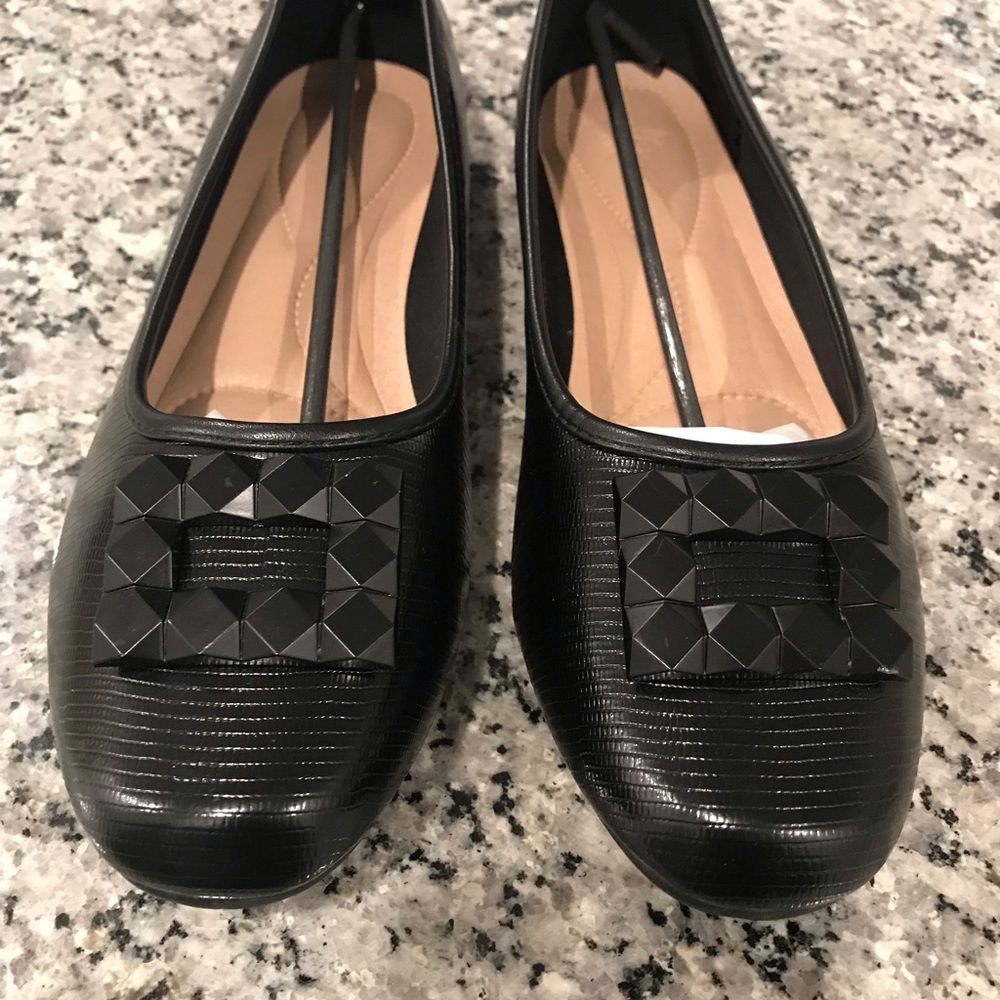 Black Stud Accent Women's Ballet Flats Size 12